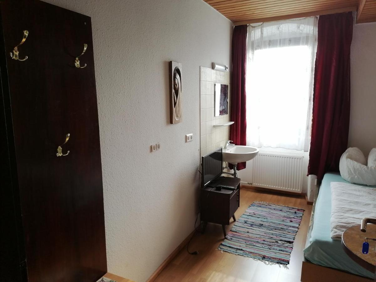 Gasthaus Zur Rose Malsch  Екстериор снимка