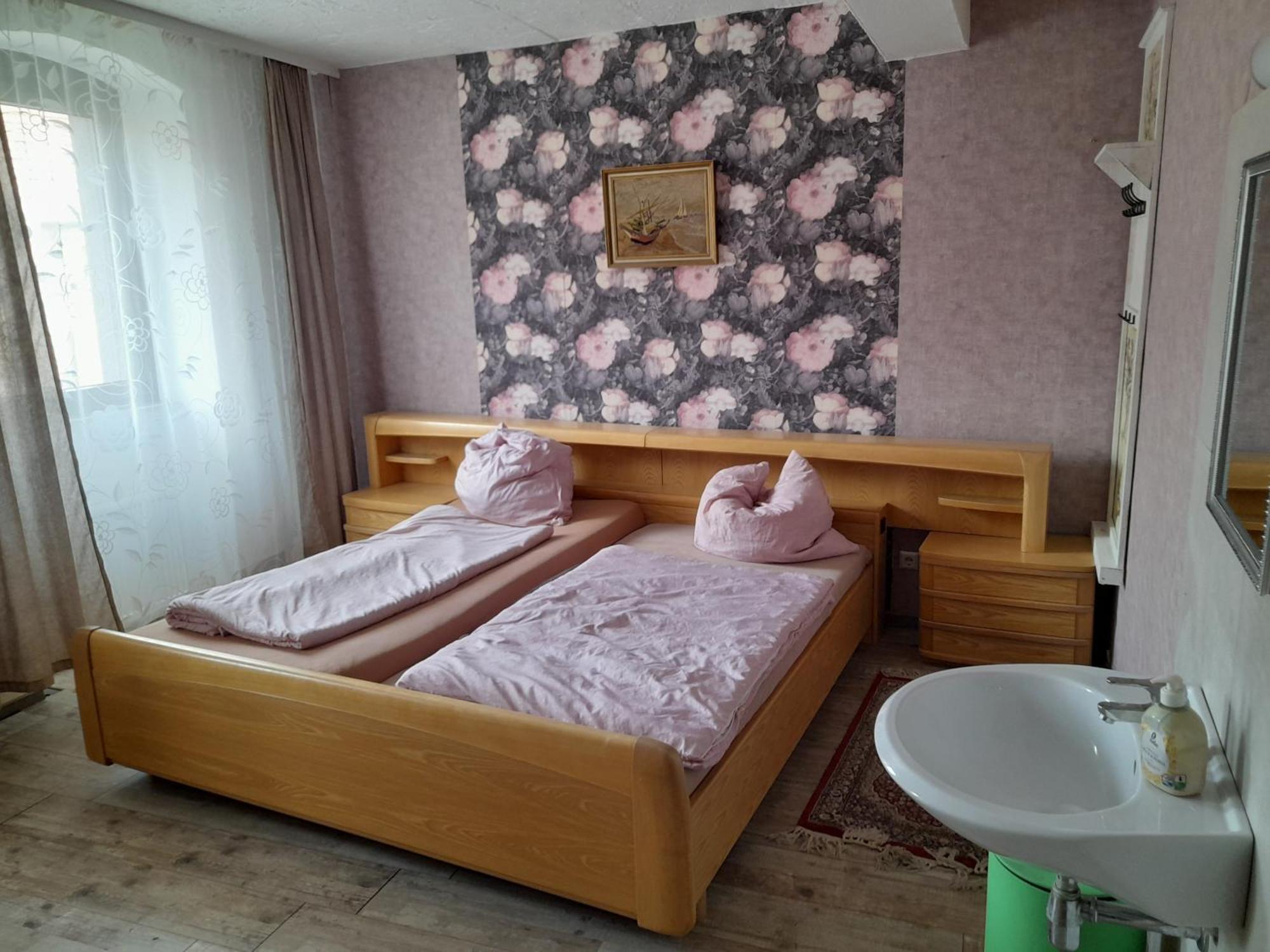 Gasthaus Zur Rose Malsch  Екстериор снимка